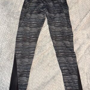 Black and Gray Patterned Leggings